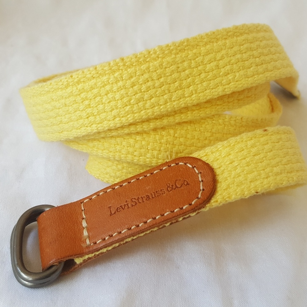 VTG Levis yellow cotton woven leather belt